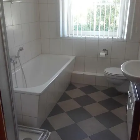 Zeestow Pensionat Brieselang